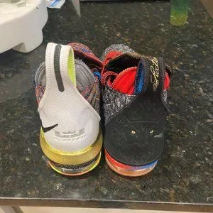 LeBron 16 \
